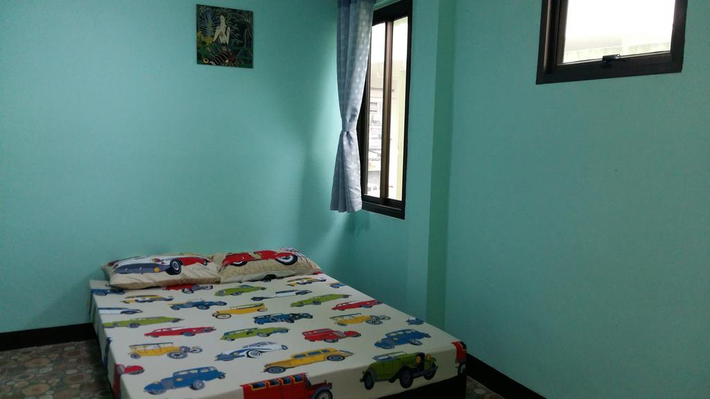 New C.H. Guest House Bangkok Værelse billede
