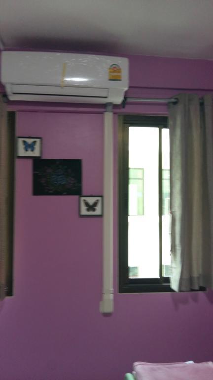 New C.H. Guest House Bangkok Eksteriør billede
